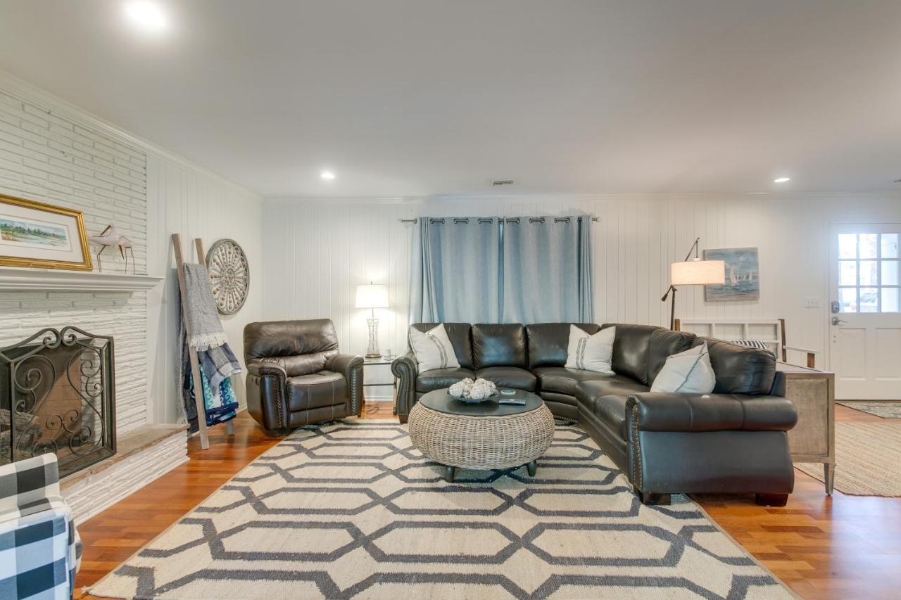 Spacious St Simons Island Vacation Rental With Pool! St. Simons Island Екстериор снимка